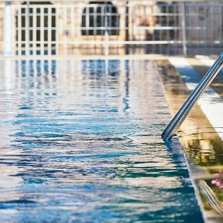 Perilibay فندق إيميجيك